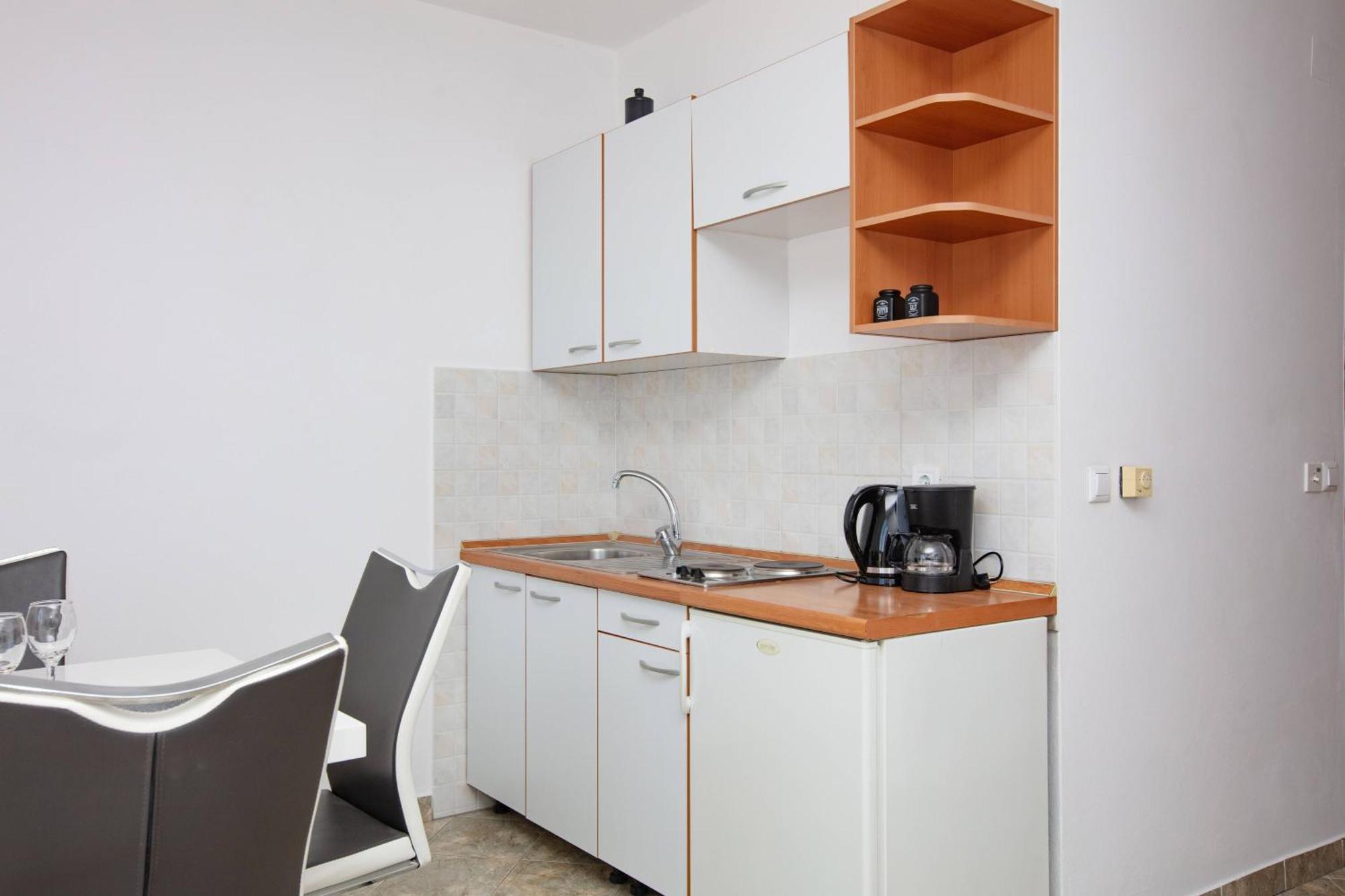 Apartments By The Sea Tisno, Murter - 812 מראה חיצוני תמונה