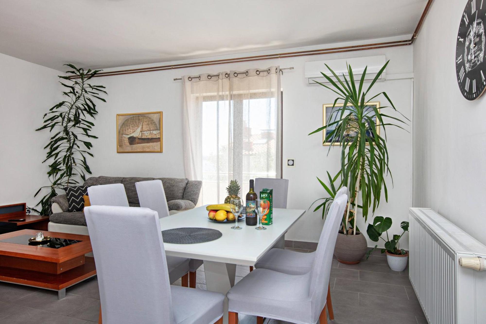 Apartments By The Sea Tisno, Murter - 812 מראה חיצוני תמונה