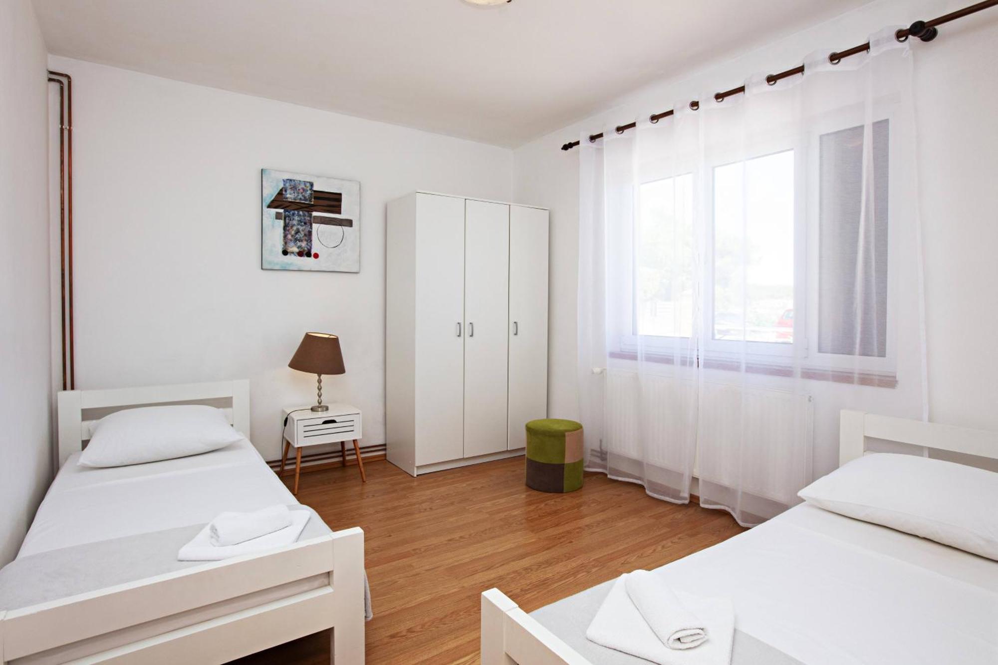 Apartments By The Sea Tisno, Murter - 812 מראה חיצוני תמונה